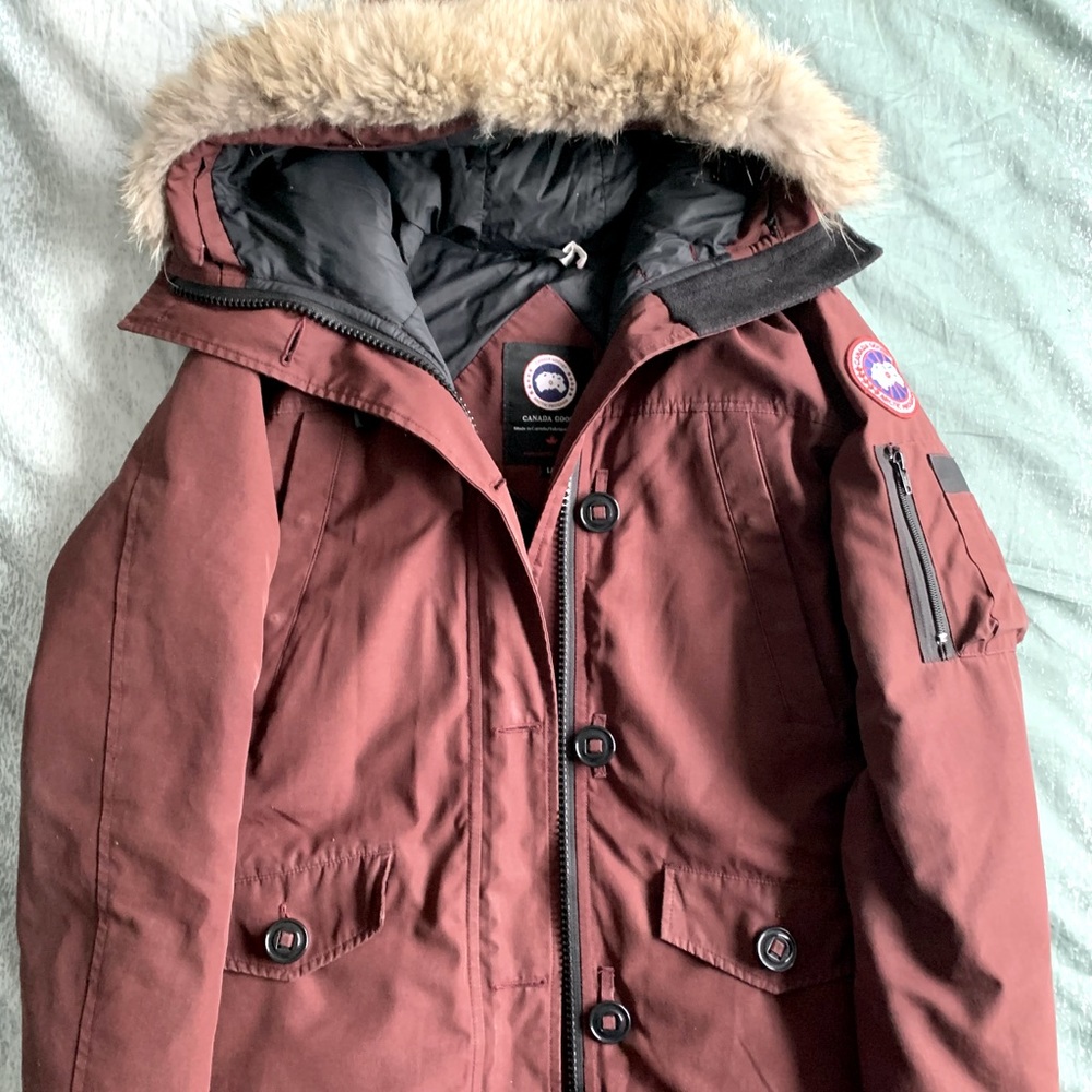 🔥 CANADA GOOSE JACKET 🧥